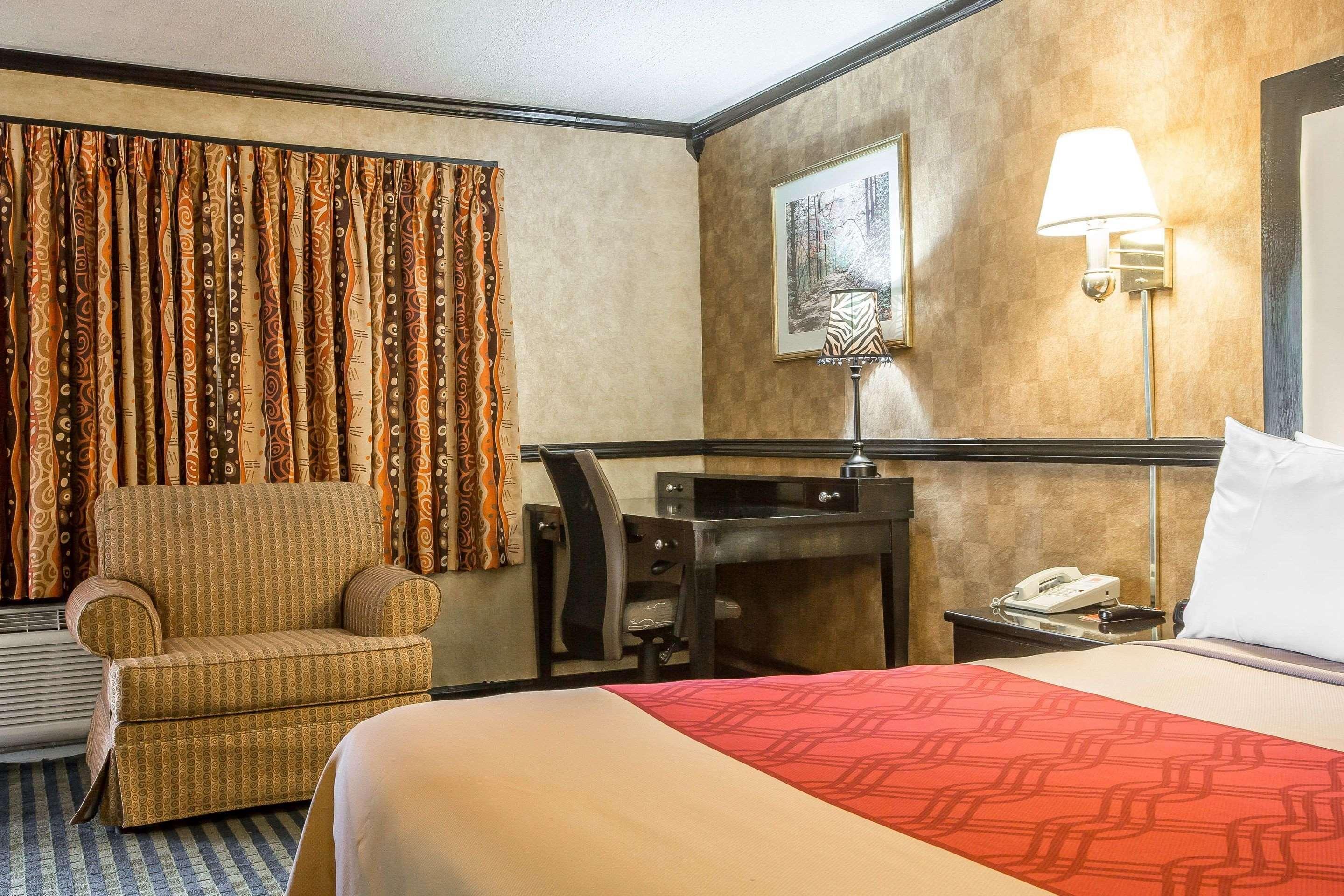 Econo Lodge Montpelier I-89 Екстериор снимка