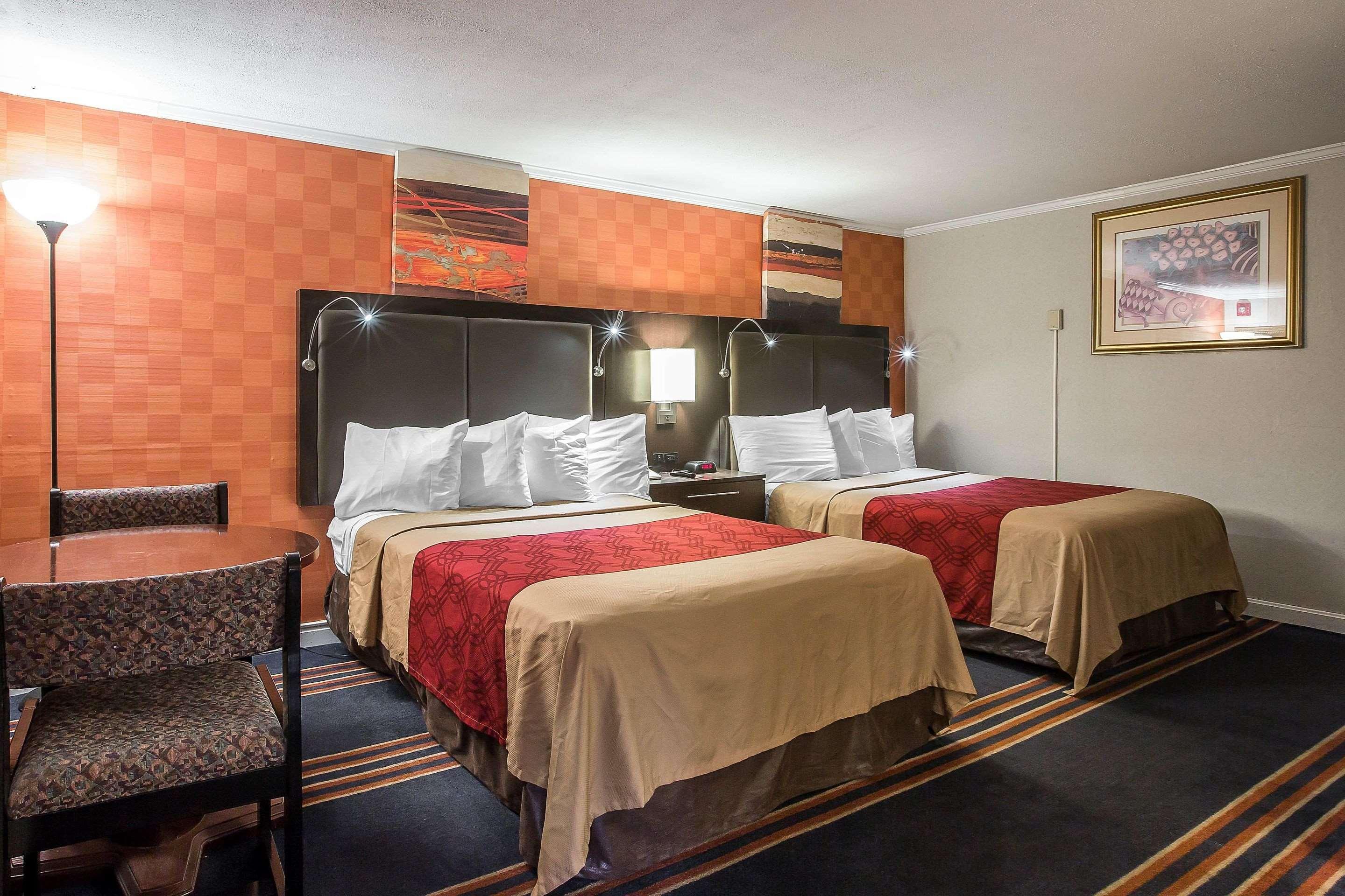 Econo Lodge Montpelier I-89 Екстериор снимка