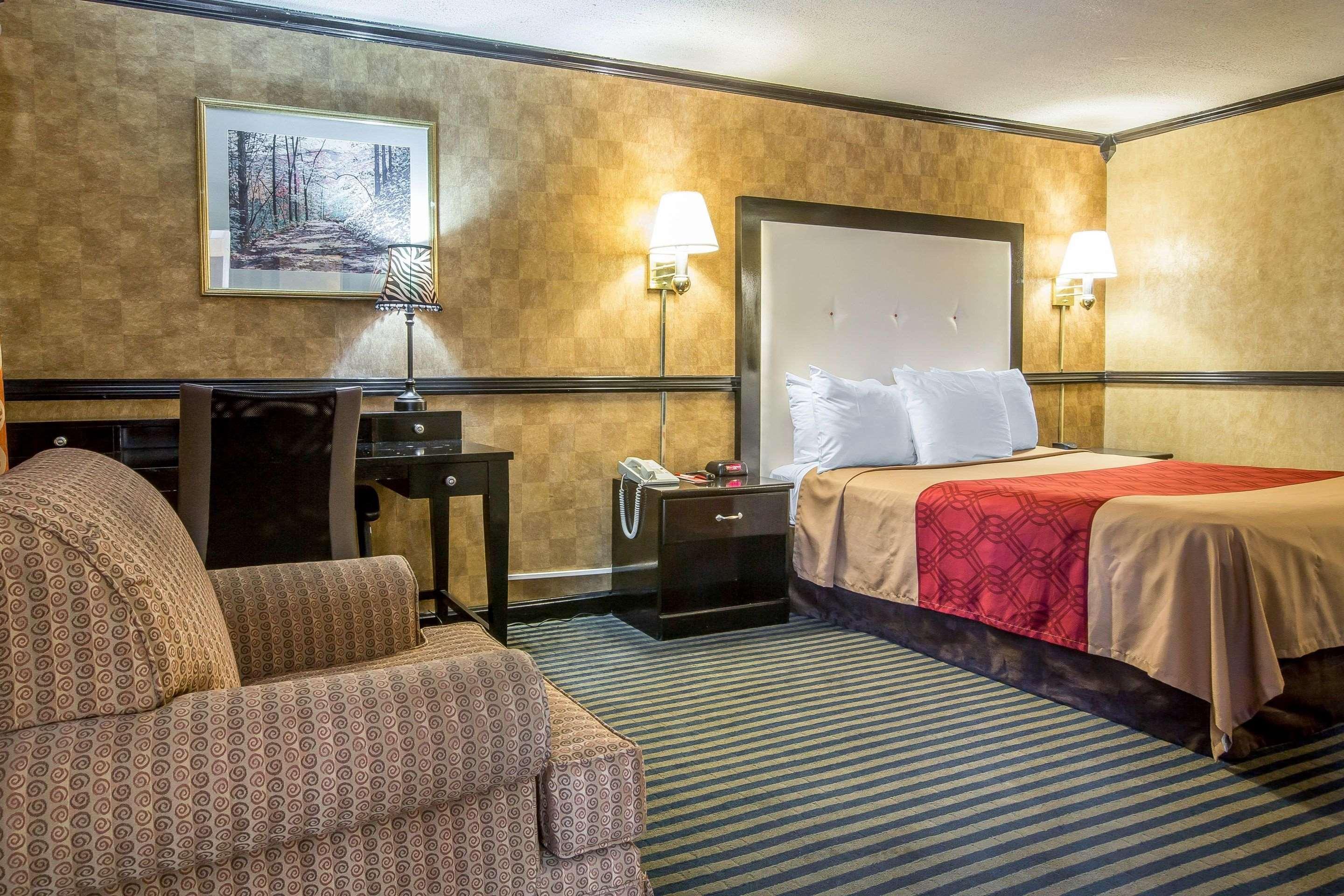Econo Lodge Montpelier I-89 Екстериор снимка