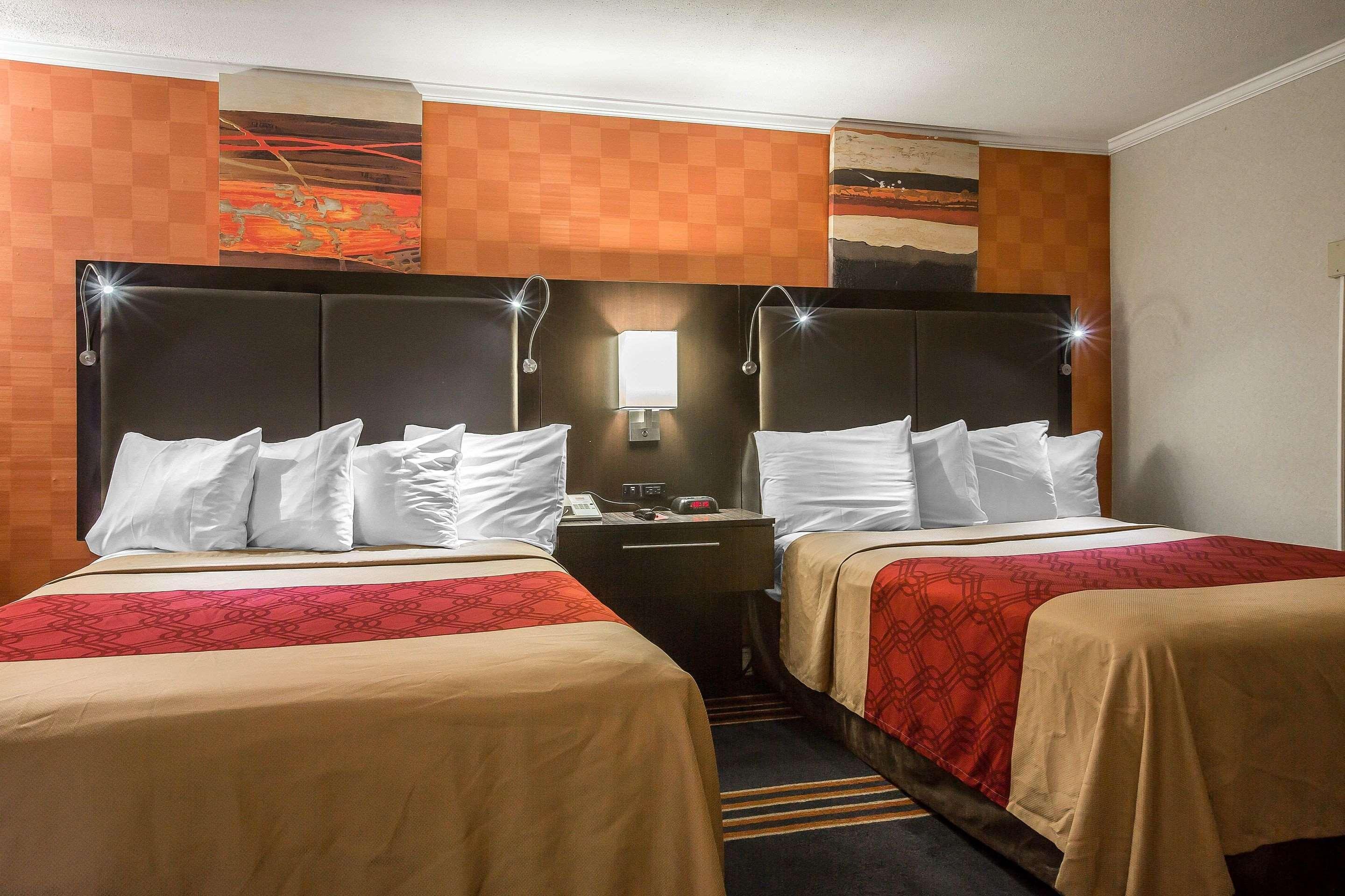 Econo Lodge Montpelier I-89 Екстериор снимка