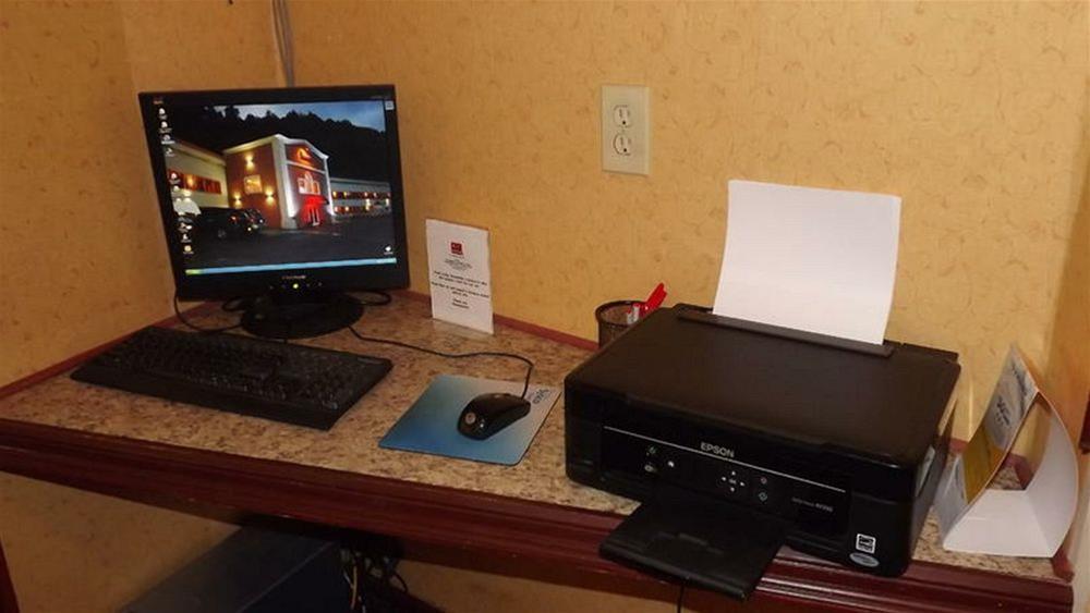 Econo Lodge Montpelier I-89 Екстериор снимка