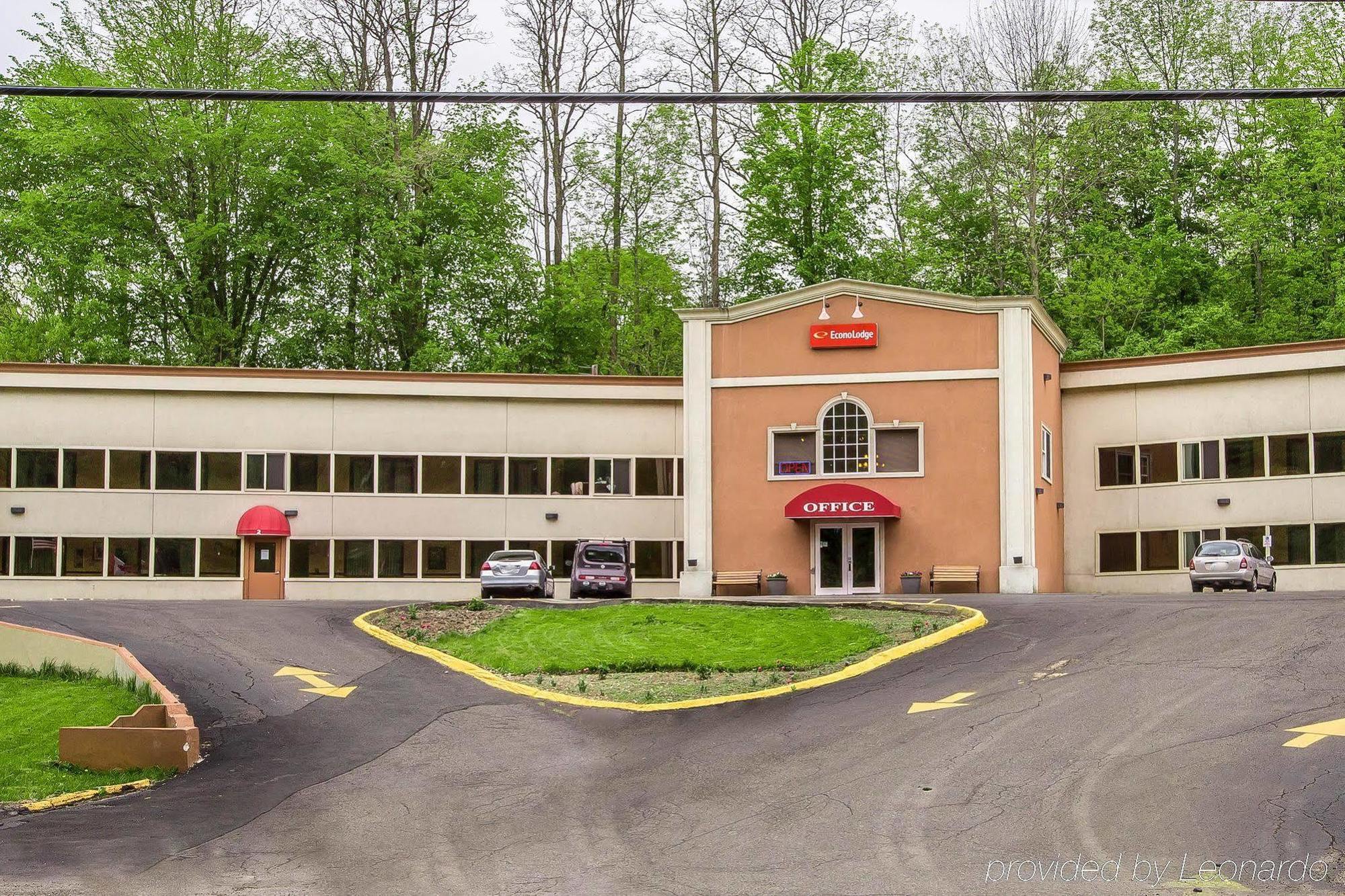 Econo Lodge Montpelier I-89 Екстериор снимка